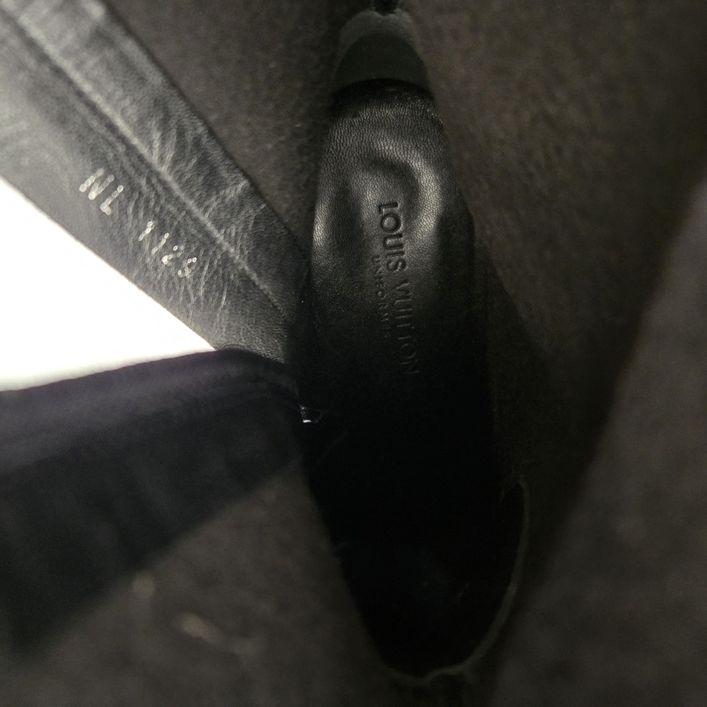 LOUIS VUITTON Silhouette Black Patent Ankle Sock Boots size‎ 38.5 or US 8.5 - Picture 13 of 16